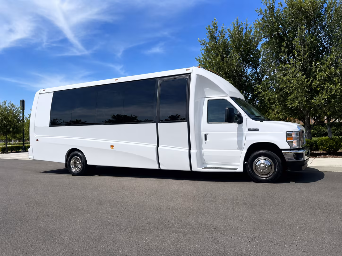 browse charter buses and party buses for sofi stadium and dignity health sports park