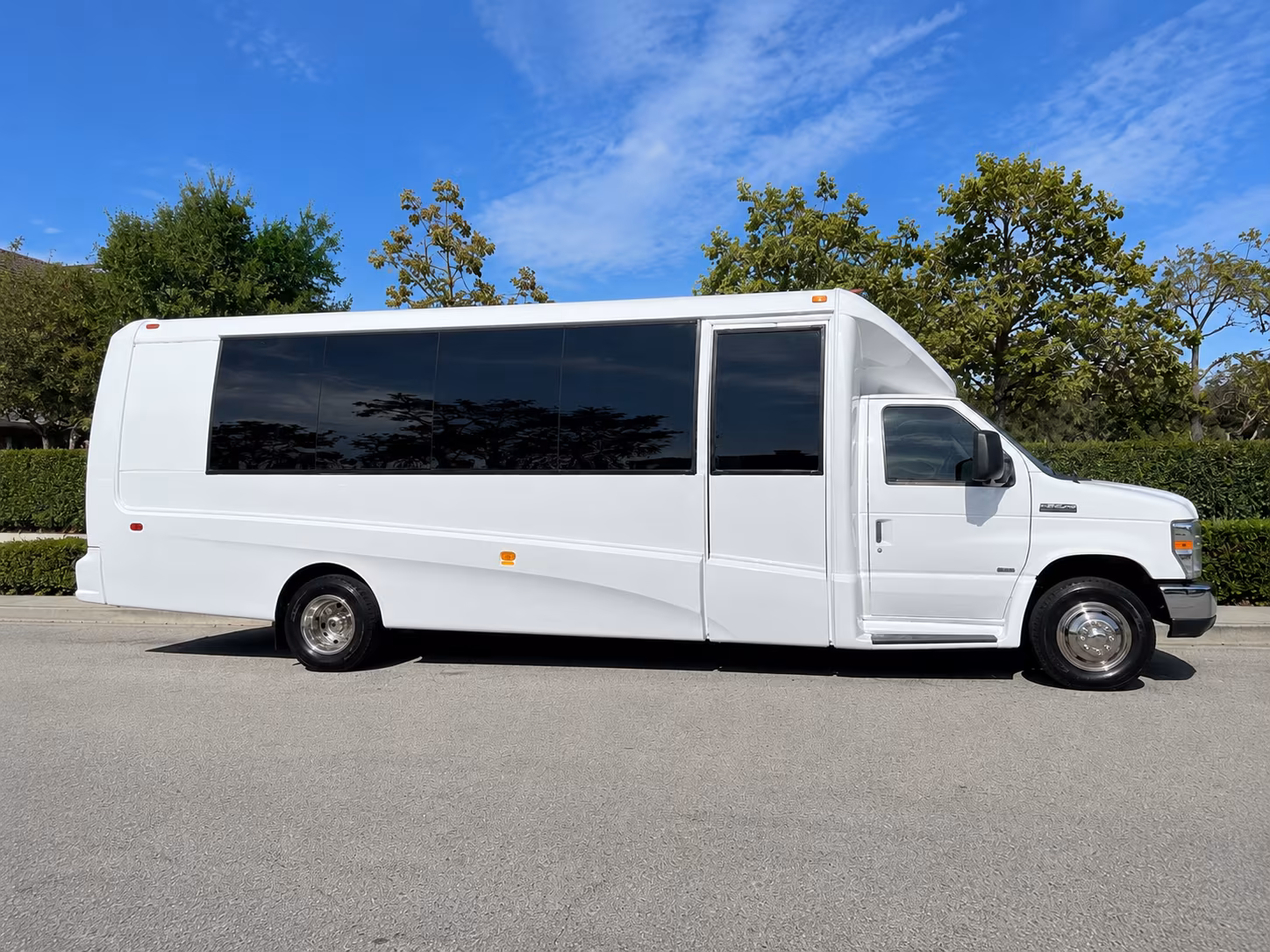 carlsbadcharterbuscompany com connects you to prom transportation across all of north san diego county