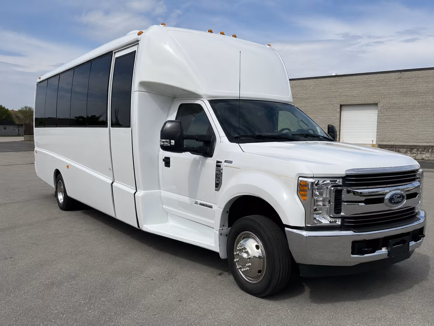 oceanside prom bus rentals in oceanside