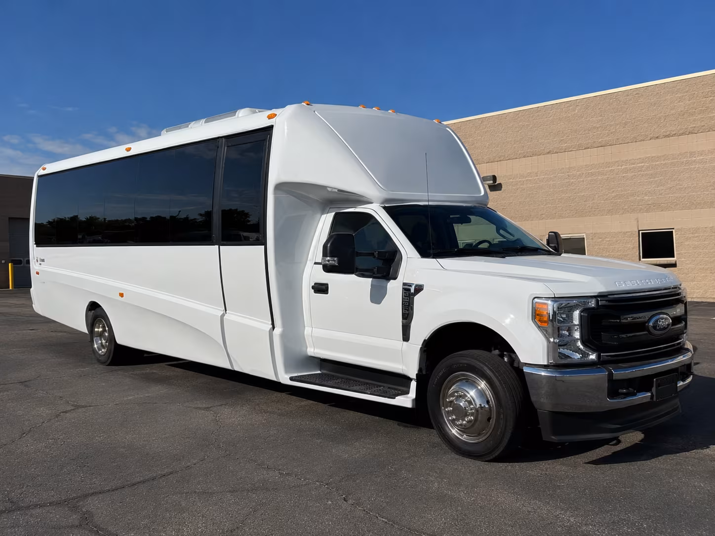 vista travel to vista concerts with a charter bus rental